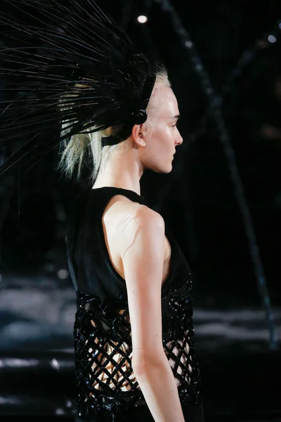 Look 9